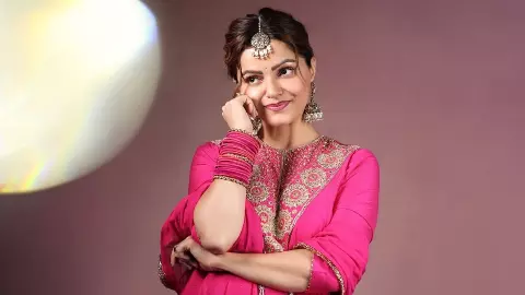 सच में प्रेग्नेंसी या नए प्रोजेक्ट का प्रमोशन! Rubina Dilaik की तीसरी प्रेगनेंसी अनाउंसमेंट ने फैंस को किया कन्फ्यूज