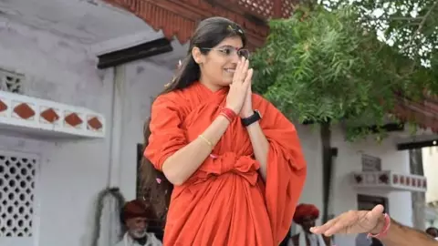 Sadhvi Prem Baisa Death Case : DEXONA इंजेक्शन, इंस्टाग्राम पोस्ट, पिता-गुरु पर शक! साध्वी प्रेम बाईसा केस में उठे नए सवाल