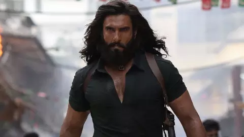 इससे अच्छा था रिलीज न करते! Netflix पर Dhurandhar देख फैंस का फूटा गुस्सा, कुछ डायलॉग हुए म्यूट, तो कुछ पर लगे कट