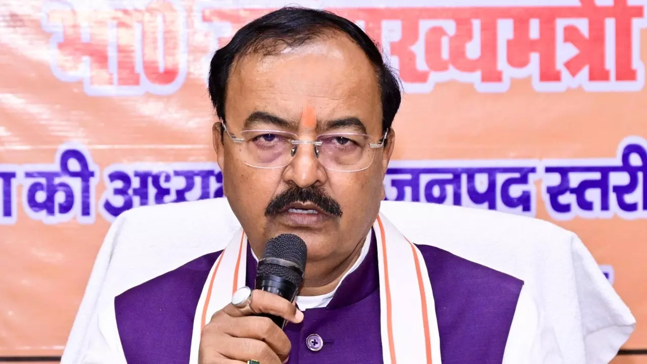 Video : सपा, बसपा और कांग्रेस धोखा है, केशव प्रसाद मौर्य का दावा, यूजर्स बोले - इसका जवाब 2027 में मिलेगा