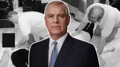 Epstein Files में नया खुलासा, फर्श पर लेटी महिला के साथ क्या रहे हैं प्रिंस Andrew? प्राइवेट मोमेंट की तस्वीरें वायरल Epstein Files में नया खुलासा, फर्श पर लेटी महिला के साथ क्या रहे हैं प्रिंस Andrew? प्राइवेट मोमेंट की तस्वीरें वायरल