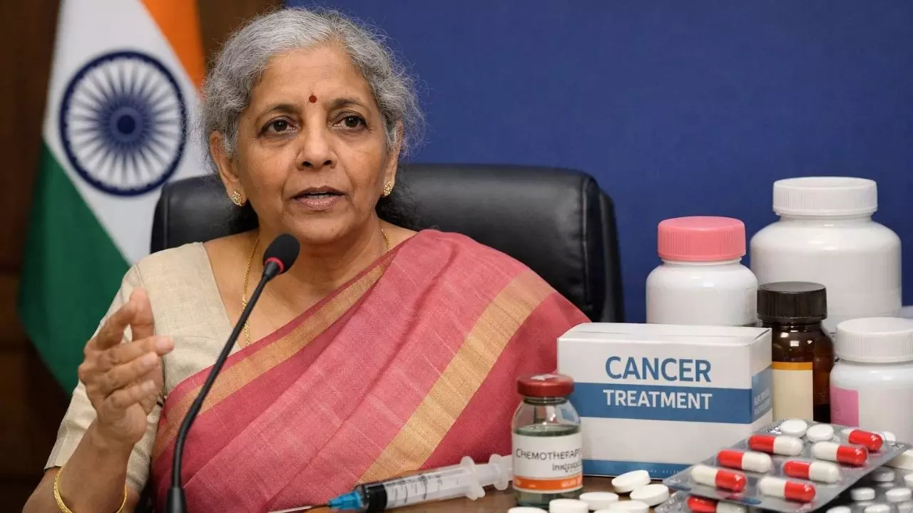 Budget 2026: कैंसर मरीजों को बड़ी राहत, 17 लाइफ सेविंग दवाओं पर कस्टम ड्यूटी खत्म