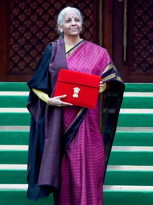 Budget 2026: क्‍या मैसेज दे रही है निर्मला सीतारमण की कांजीवरम सिल्‍क साड़ी?