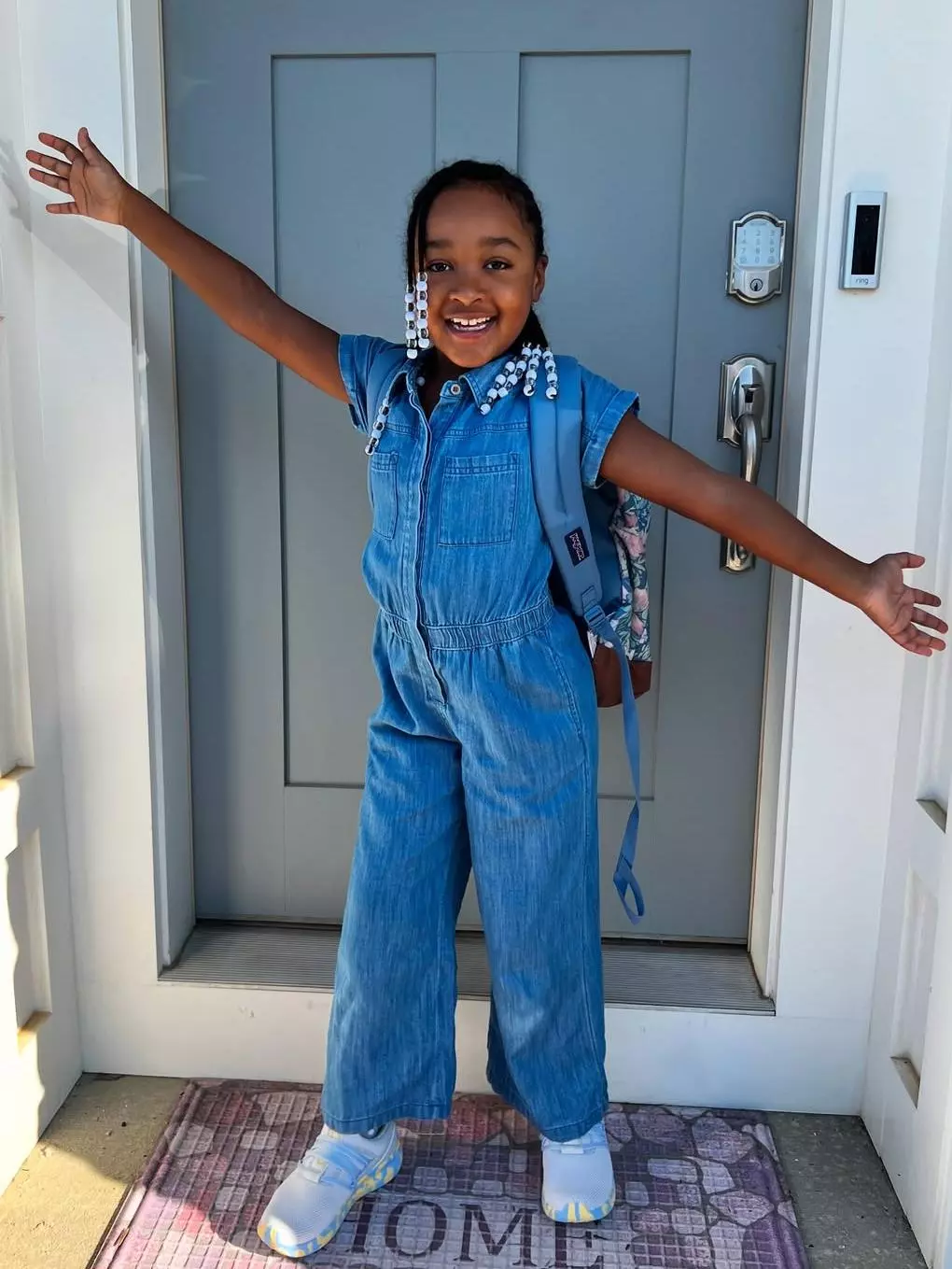 कौन हैं Aura V? 8 साल की उम्र में बनी ग्रैमी विनर