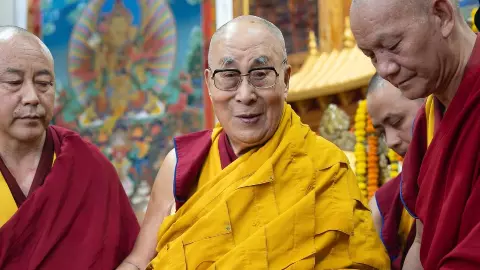 किस बारे में है दलाई लामा की ऑडियो बुक, जिसके लिए 90 साल की उम्र में उन्‍हें मिला Grammy Award?