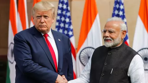 India US Trade Deal: टैरिफ, तेल और ट्रंप- कैसे 50% टैक्स से निकलकर 18% पर पहुंचा भारत? India US Trade Deal: टैरिफ, तेल और ट्रंप- कैसे 50% टैक्स से निकलकर 18% पर पहुंचा भारत?