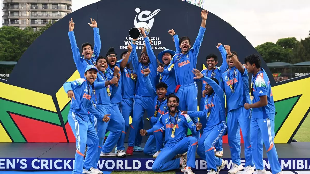 U19 World Cup 2026: 20 ओवर तक बराबरी पर था इंग्लैड, फिर कैसे पलट गया मैच? कहानी भारत के छठी बार विश्व चैंपियन बनने की