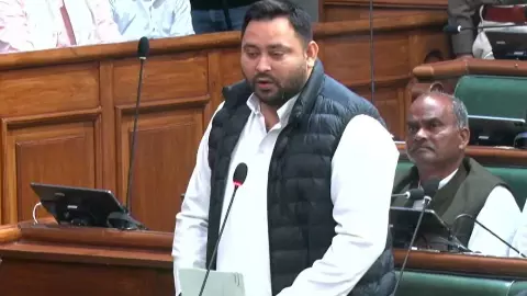 यही देखना बाक़ी रह गया है- क्या शराब पीकर तेजस्वी पहुंचे विधानसभा, क्‍या दवा में इतना नशा होता है?