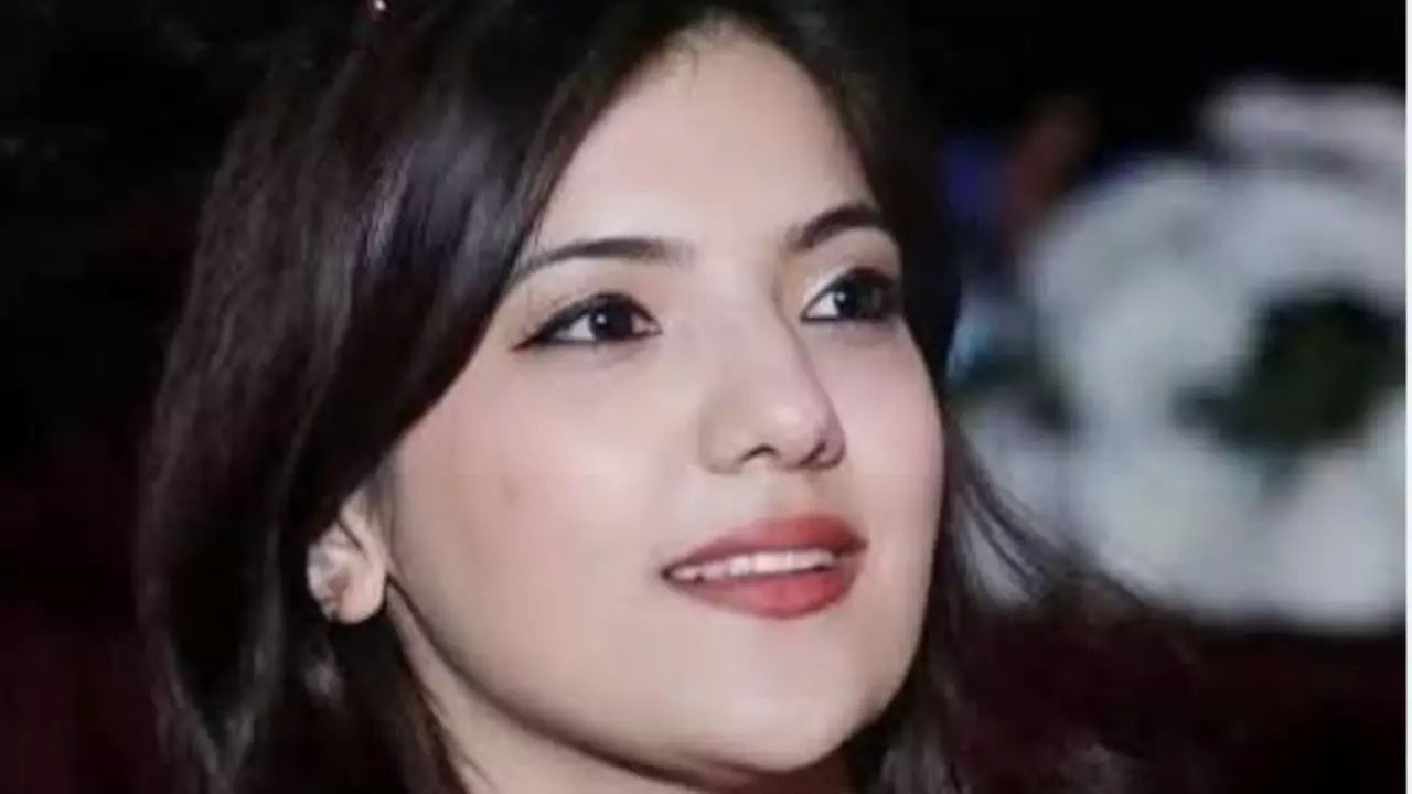 BJP विधायक देवयानी राणा ने J&K बजट पर साधा निशाना, फिर उमर ने NC विधायकों से क्यों बजवाई मेज?