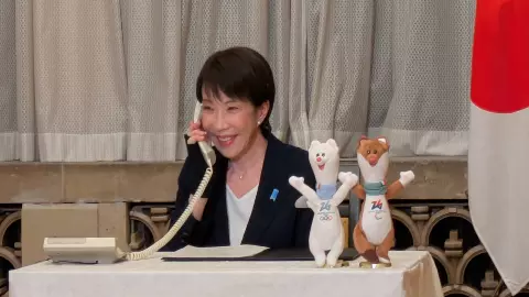 जवानी में ड्रमर और अब युवाओं में मशहूर, कौन हैं जापान की पीएम बनने वाली आयरन लेडी ताकाइची?