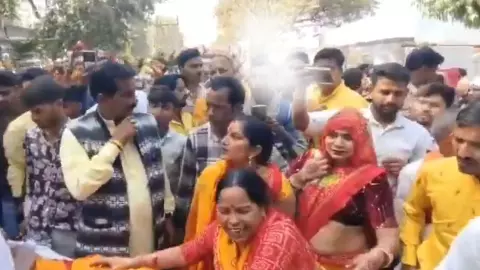 gwalior stampede Kalash distribution incident Woman dies