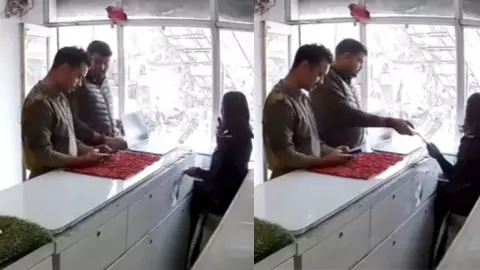 Jaunpur policemen iPhone theft video viral