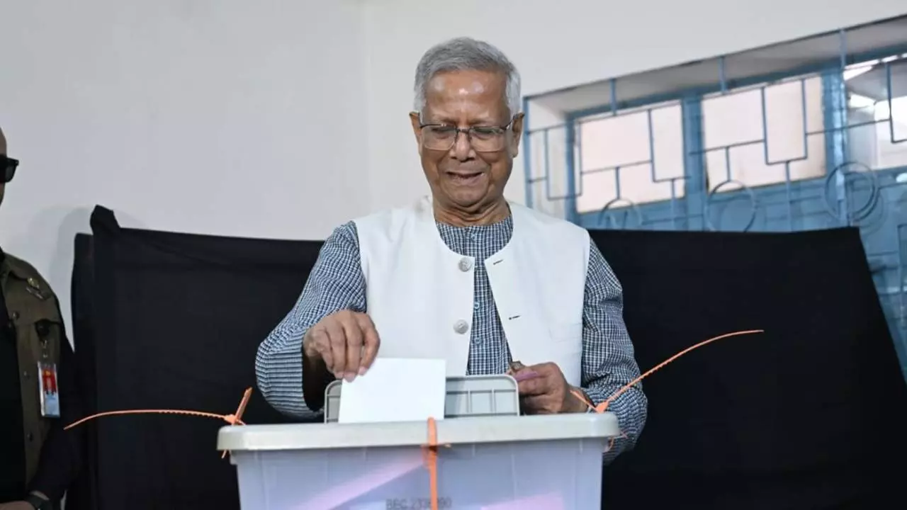 कुछ ही महीनों में बढ़ गई 11% संपत्ति, मोहम्‍मद यूनुस पर उठते सवाल! कहीं शेख हसीना की तरह छोड़ना न पड़ जाए बांग्लादेश