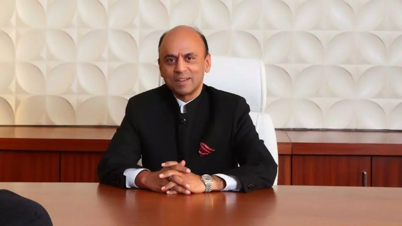 उधार लेकर शुरू किया था धंधा, अब हजारों करोड़ का साम्राज्य, कौन हैं गलगोटिया यूनिवर्सिटी के मालिक सुनील गलगोटिया?