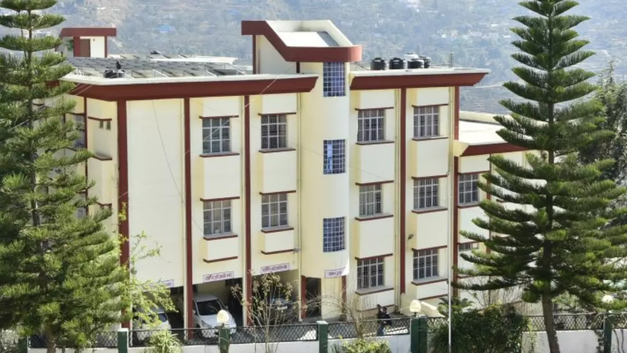 ये क्या हो रहा है? 72 घंटे में अल्मोड़ा कोर्ट को दूसरी बार RDX से उड़ाने की धमकी, पुलिस महकमे में हड़कंप