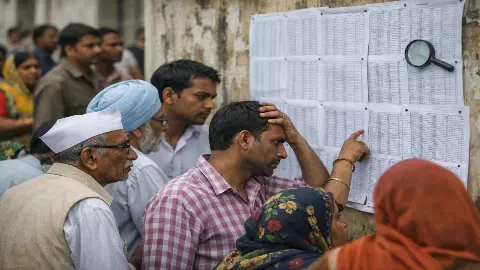 9 राज्यों की नई वोटर लिस्ट ने चौंकाया: 1.70 करोड़ नाम घटे, जानिए किस राज्य में कितनी हुई कटौती? 9 राज्यों की नई वोटर लिस्ट ने चौंकाया: 1.70 करोड़ नाम घटे, जानिए किस राज्य में कितनी हुई कटौती?