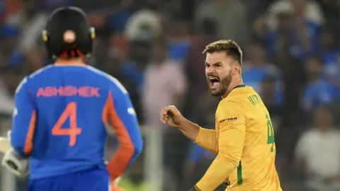 IND vs SA: डक, रिव्यू बर्बाद और नकल बॉल का जाल- पावरप्ले में अफ्रीकी गेंदबाजों ने ढाया कहर; भारत की सलामी जोड़ी फिर रही फ्लॉप