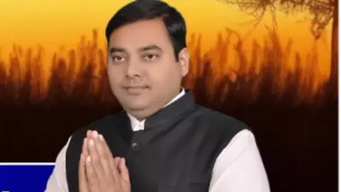 ब्राह्मणों पर BSP का दांव, कौन हैं आशीष पांडे जिनका मायावती ने किया पहला चुनावी तिलक? ब्राह्मणों पर BSP का दांव, कौन हैं आशीष पांडे जिनका मायावती ने किया पहला चुनावी तिलक?