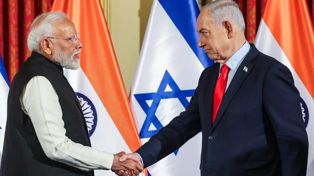 PM मोदी के दौरे के 48 घंटे के अंदर ही US-Israel ने Iran पर क्यों कर दिया हमला? विपक्ष ने केंद्र सरकार पर उठाए सवाल
