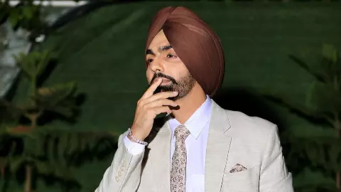 ammy virk wife daughter stuck in dubai uae flight cancelled emotional post