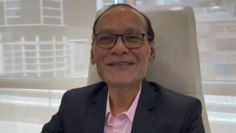 dubai crisis yogesh doshi opens 64 apartments free for stranded indians