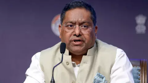 ईरान में फंसे भारतीयों से लेकर गैस-तेल तक, मिडिल ईस्ट पर भारत की कूटनीति तेज, सरकार ने दिया हर जवाब, PAK को भी दो टूक