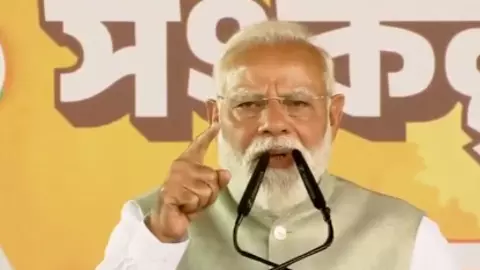pm modi kolkata rally photo