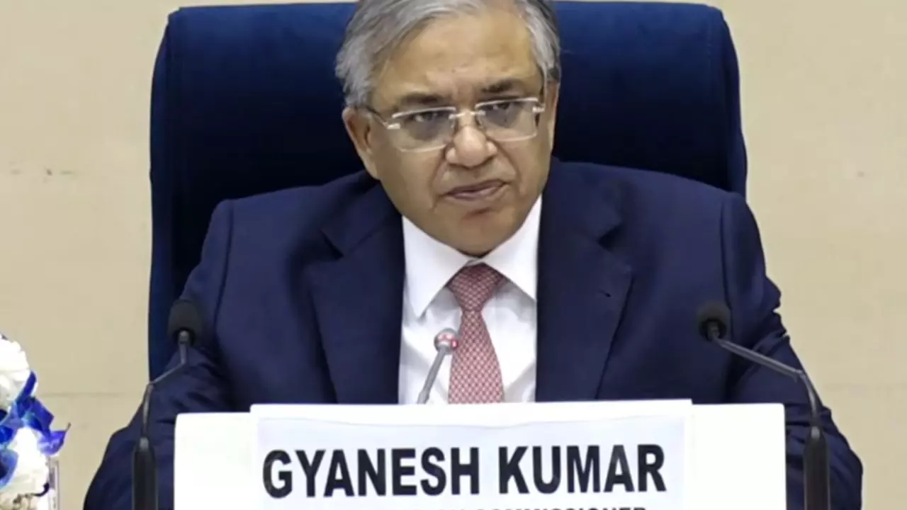 पश्चिम बंगाल में इस बार सिर्फ 2 फेज में चुनाव, पिछली बार 8 चरणों में हुई थी वोटिंग, 5 साल में कैसे सुधर गई कहानी?