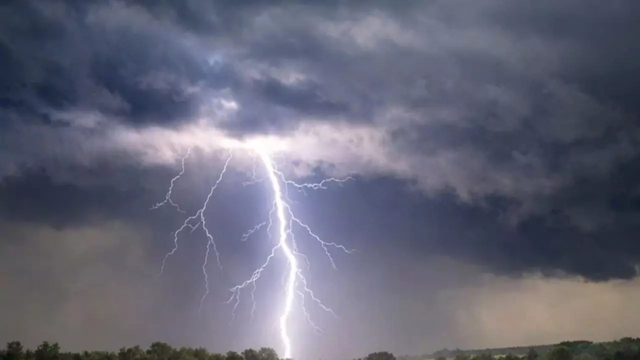 india weather update rain thunderstorm alert 22 states delhi up bihar weather