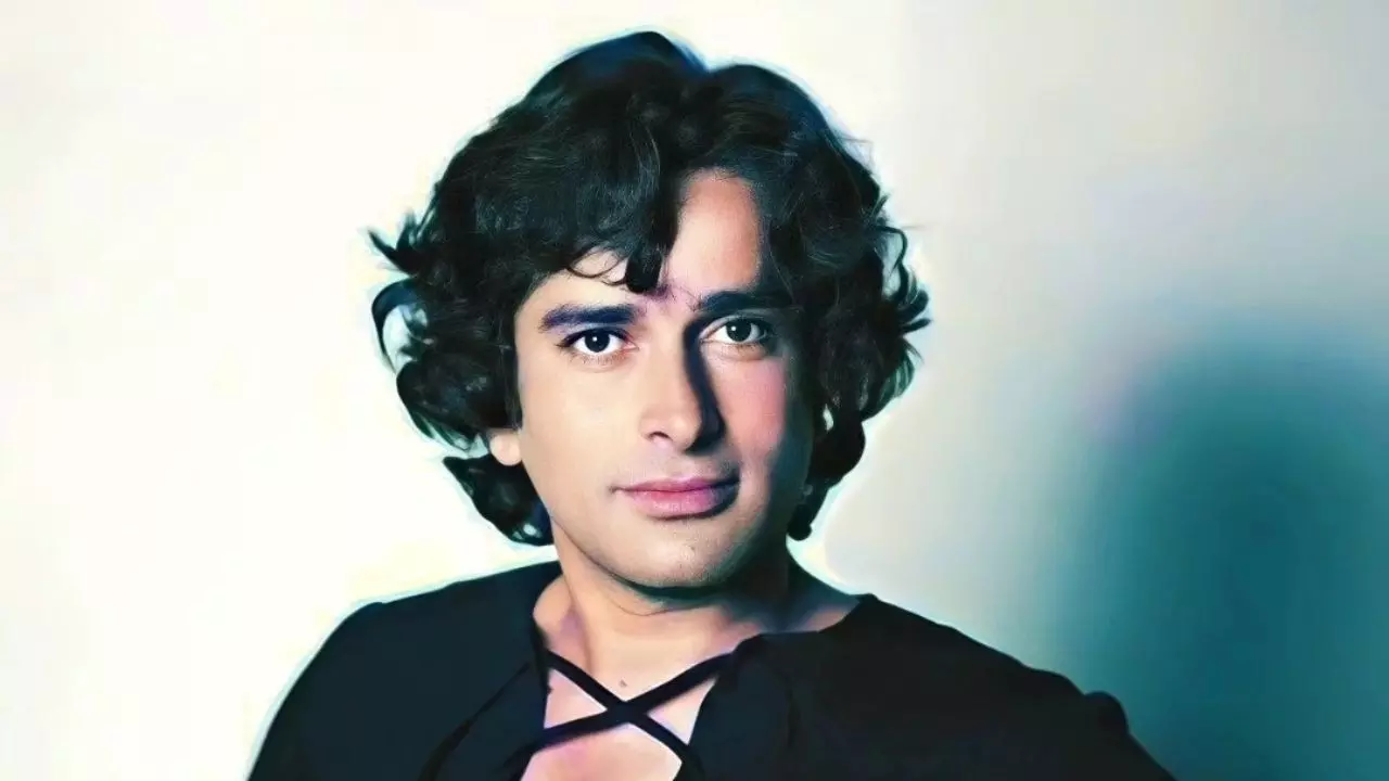 shashi kapoor birth anniversary deewar dharmputra yash chopra films