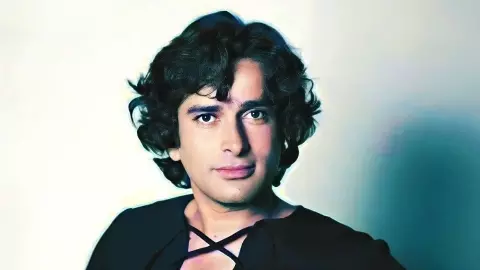 shashi kapoor birth anniversary deewar dharmputra yash chopra films