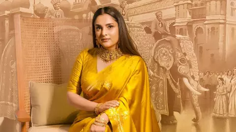 dhurandhar 2 review ramya vs stars ranveer singh aditya dhar controversy