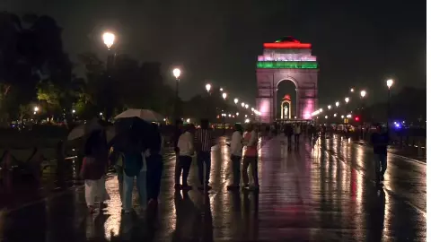 Weather Updates: मार्च में अभी भी बाकी है बारिश, दिल्ली-NCR, यूपी समेत बाकी राज्यों में ऐसे रहेगा मौसम