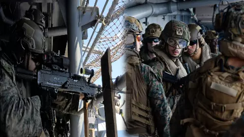 Marine Troops in Middle East Marine Troops in Middle East