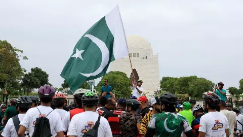 फाइनेंशियल हब से लेकर City of Lights तक कहा जाता, लेकिन हाल इतना बुरा, 2 पाकिस्तानियों ने खोली Karachi की पोल