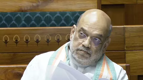 लेफ्ट विचारधारा से लेकर इंदिरा गांधी तक, अमित शाह ने बताया देश में कैसे फैला नक्सलवाद? 7 Points