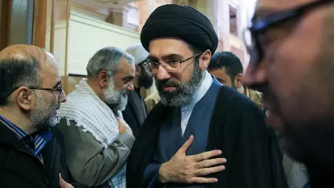 कहां हैं Mojtoba Khamenei, हिज़बुल्लाह चीफ को लिखे मैसेज ने बढ़ाया सस्पेंस, बोले, पिता के इस काम को करते रहेंगे पूरा
