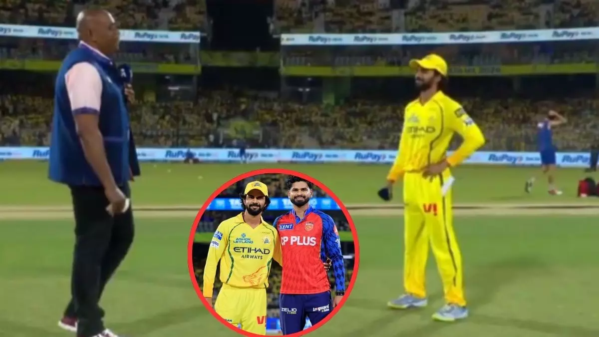 Ian Bishop struggles to hear CSK captain amid roaring Chennai crowd