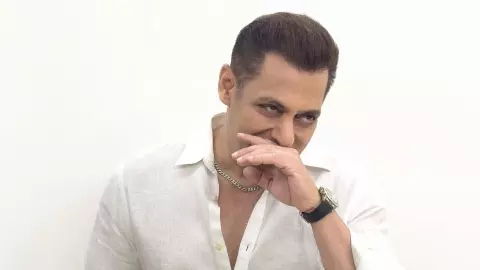 Salman Khan Share Post At 3: 55am
