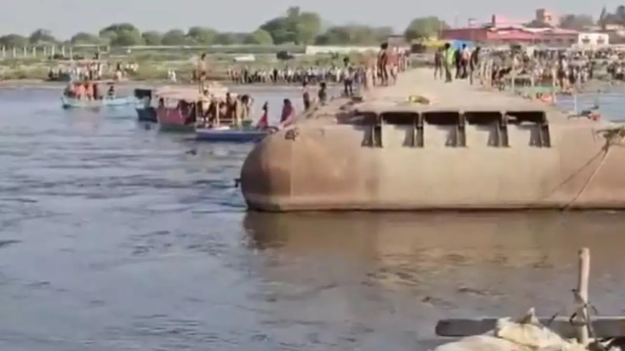 VIDEO: वृंदावन में यमुना नदी में नाव पलटने से 10 मौत, 30 लोग थे सवार; पुलिस ने बताई हादसे की वजह