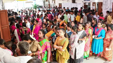 आजादी के बाद पहली बार वोटों का ये सैलाब किसे डुबोएगा? बंगाल और तमिल में महिला वोटर का दबदबा