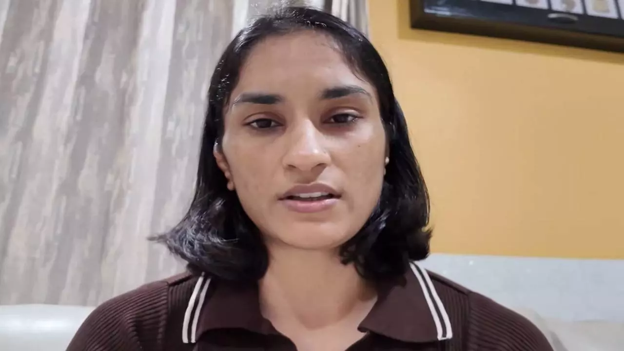 विनेश फोगाट ने फिर बृजभूषण के खिलाफ वीडियो जारी किया, बोलीं-मैं 6 पीड़ितों में से एक, गोंंडा कुश्ती टूर्नामेंट पर उठाए सवाल