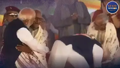 Makhan Lal Sarkar PM Modi touches feet Bengal BJP worker