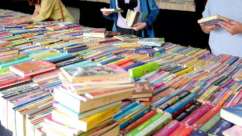 शिक्षा में भी मिलावट! हजारीबाग में नकली NCERT किताबों के बड़े खेल का भंडाफोड़, 3 बुक डिपो पर FIR दर्ज