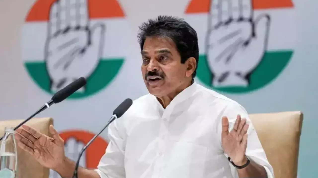 केरल CM की रेस में थे केसी वेणुगोपाल, विधायकों का भी था साथ, नहीं मिला पद तो ऐसे दी प्रतिक्रिया