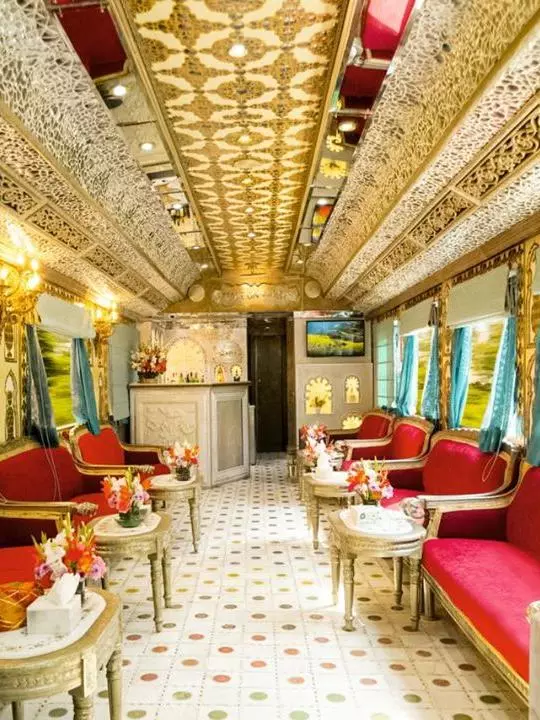 स्पा-बार और रॉयल सुइट, Palace on Wheels में राजाओं वाली ठाठ