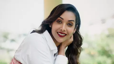 पुरुषों को फिजिकल नीड होती है....ऐसा क्या बोल गई पद्मावत फेम Anupriya Goenka? नेटिजन्स सुना रहे खरी-खोटी