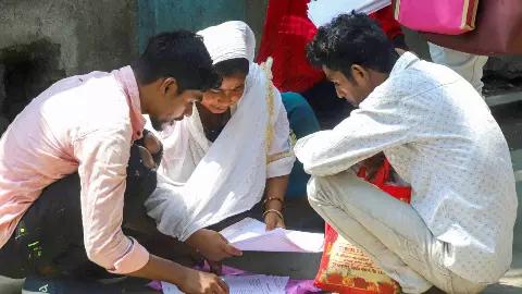 Odisha SIR: जब BLO पहुंचे, तब 30 लाख वोटर थे बाहर! रोजगार के लिए घर छोड़ा, अब मतदान का अधिकार भी न छूट जाए