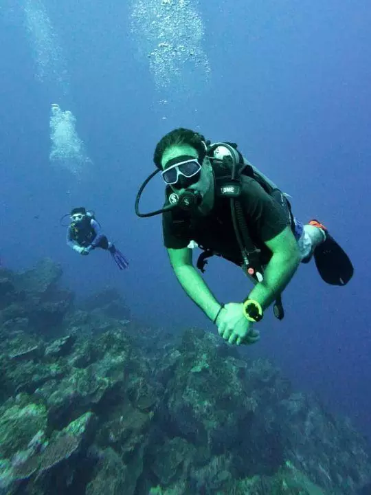 राहुल ने की Scuba Diving, कहां इतनी गहराई में उतरे?