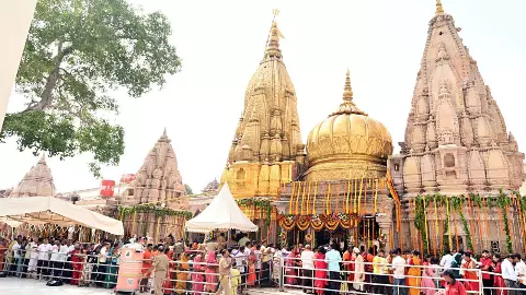 काशी विश्वनाथ धाम में सदैव विराजते हैं शिव-पार्वती, कैसे दर्शन और पूजन से मिलता है विशेष पुण्य
